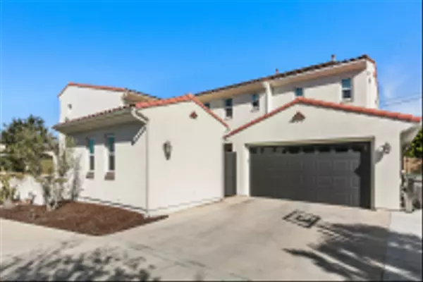 Encinitas, CA 92024,1014 Scarlet Way