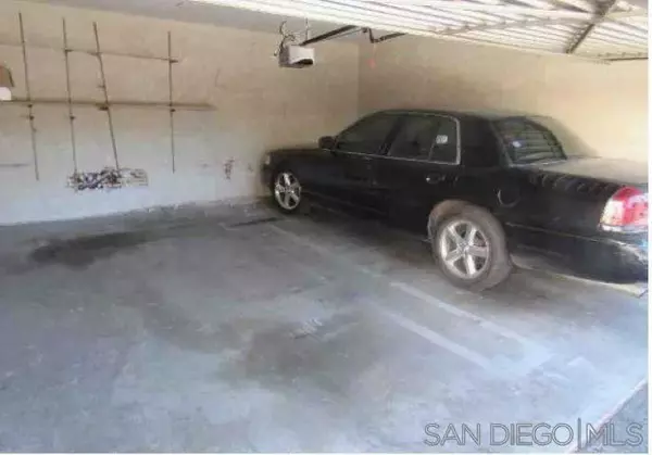 Panorama City, CA 91402,9600 Van Nuys Blvd #207