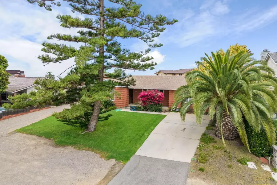 525 Ford Ave, Solana Beach, CA 92075