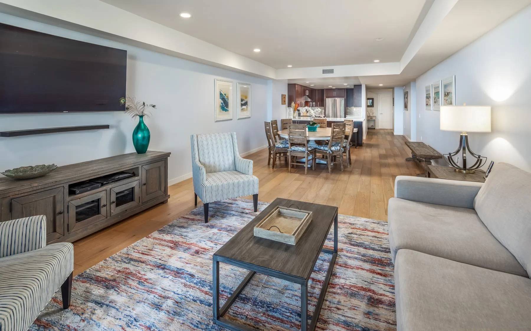 La Jolla, CA 92037,6767 Neptune Pl #101