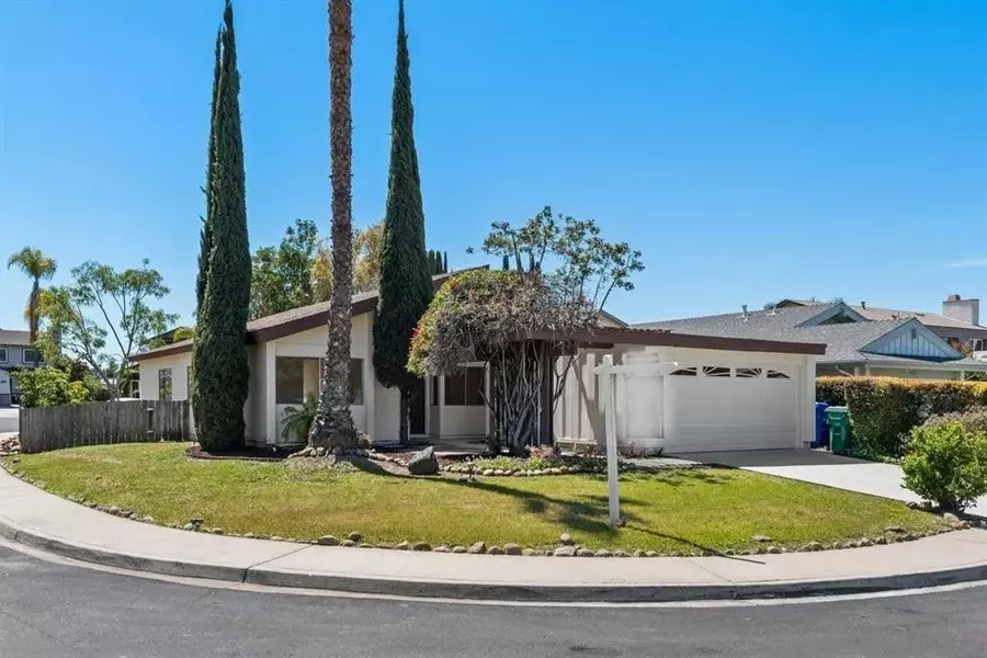 5875 Highplace Dr, San Diego, CA 92120