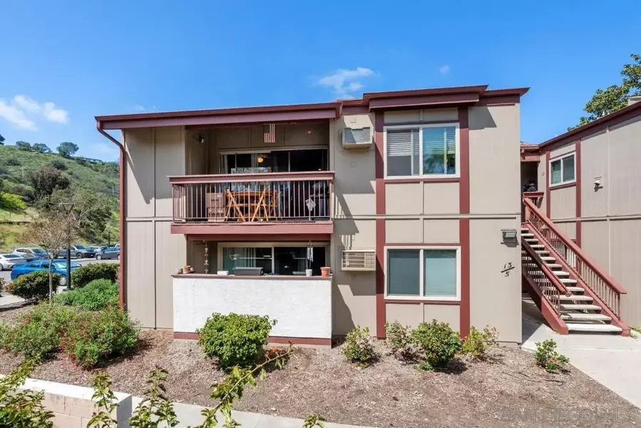 5513 Adobe Falls Rd #13, San Diego, CA 92120
