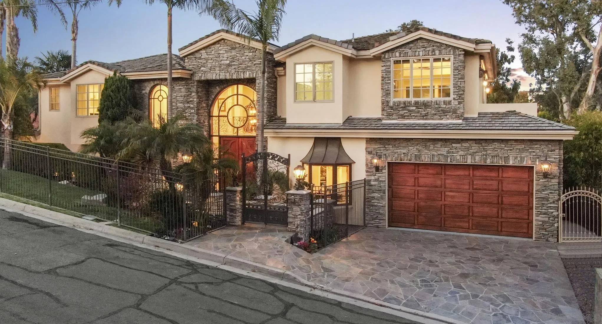 6131 La Pintura, La Jolla, CA 92037