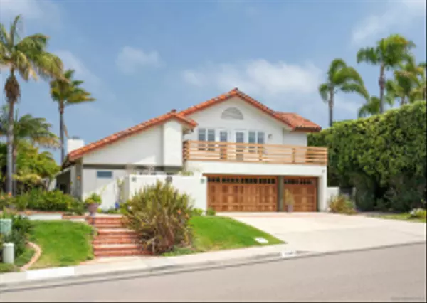 Solana Beach, CA 92075,1048 Via Mil Cumbres