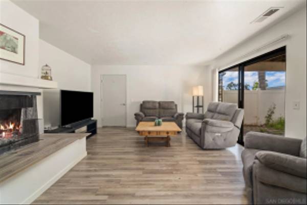 Cardiff, CA 92007,1435 Caminito Septimo