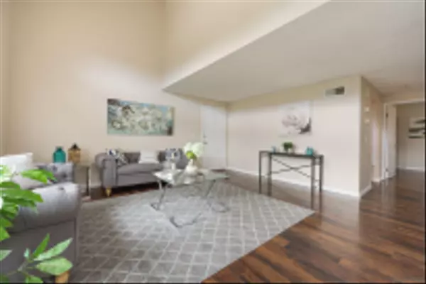 San Diego, CA 92139,6982 Appian Dr