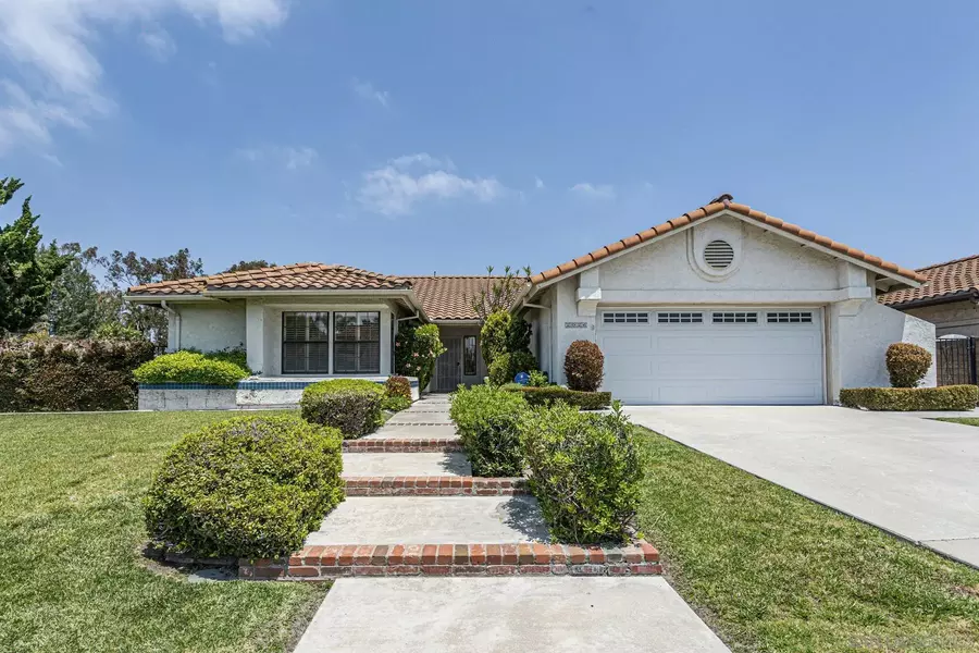 2026 Columbus Way, Vista, CA 92081