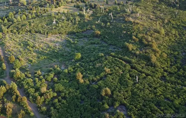 Julian, CA 92036,0000 Iron Springs Rd #13-00, 14-00