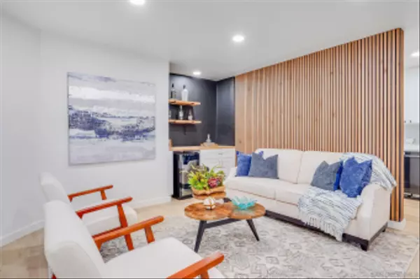 1017 2nd St #203, Santa Monica, CA 90403