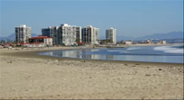 Coronado, CA 92118,1820 Avenida Del Mundo #608