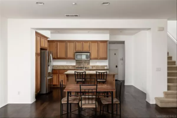 Chula Vista, CA 91915,2207 Pasadena Ct #3