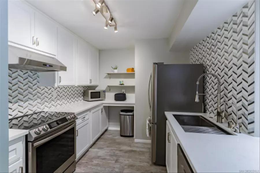 2639 Pirineos Way #135, Carlsbad, CA 92009