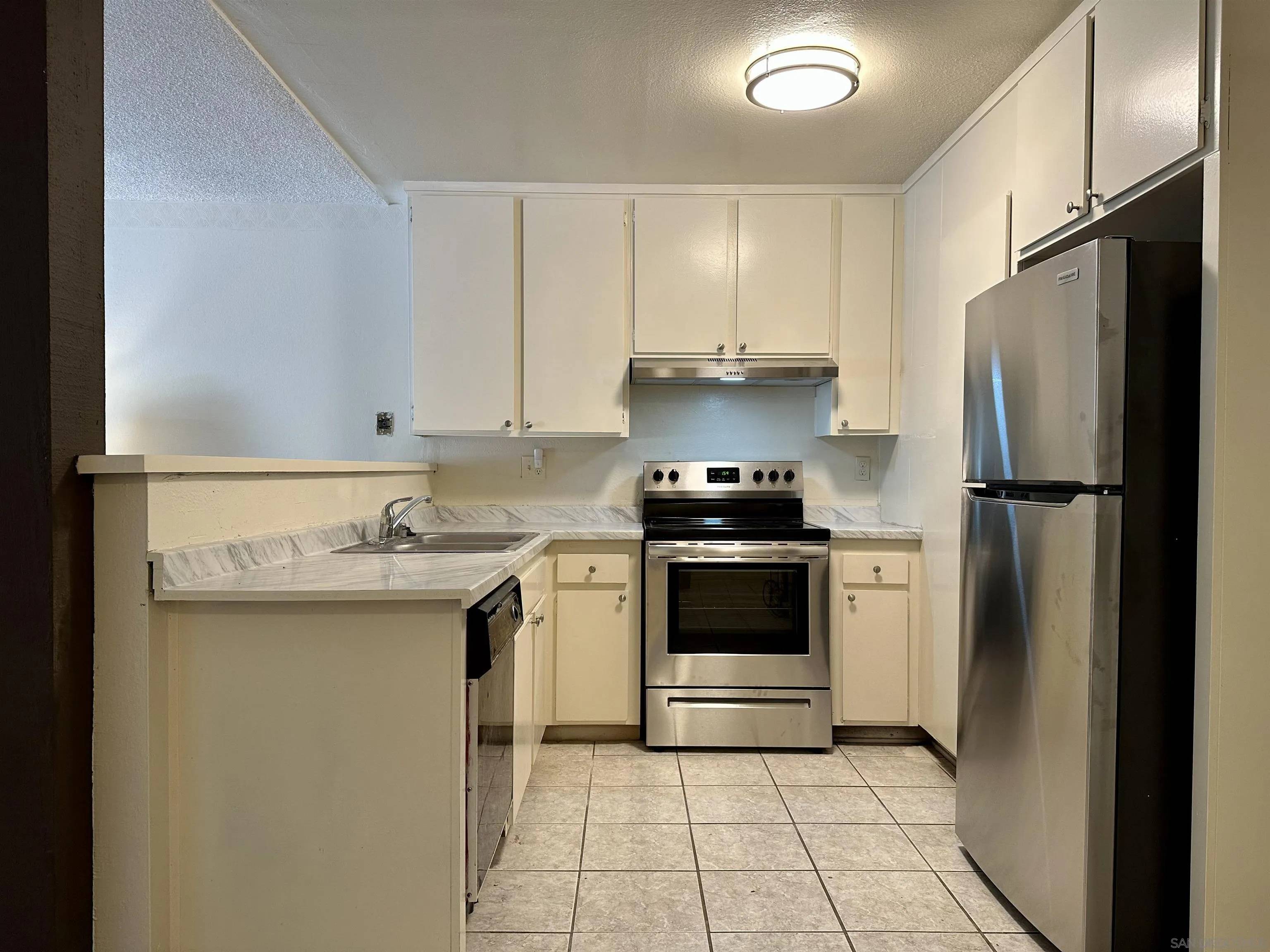 San Diego, CA 92108,6780 Friars Road #115