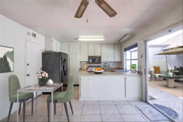 San Diego, CA 92139,2878 Alta View Drive #A