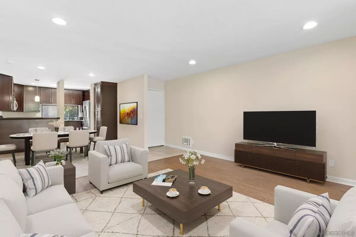 San Diego, CA 92122,6186 Agee St #265