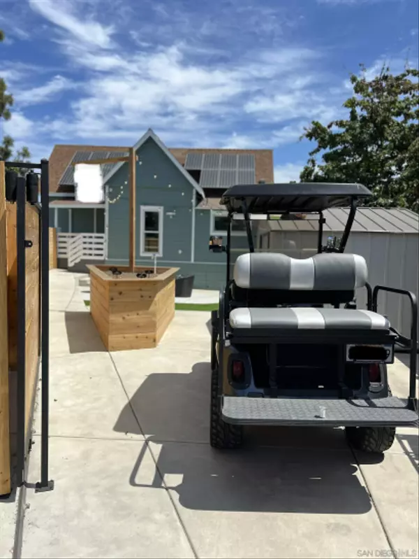 Coronado, CA 92118,305 Pomona Ave