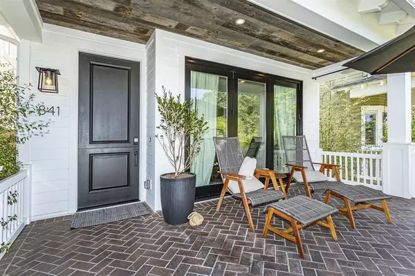 Coronado, CA 92118,841 I Avenue