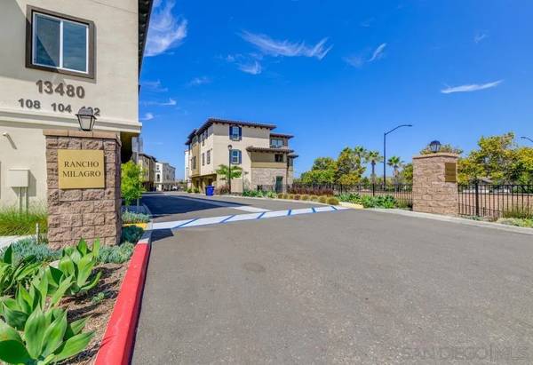 San Diego, CA 92130,13480 Lopelia Meadows Pl #111