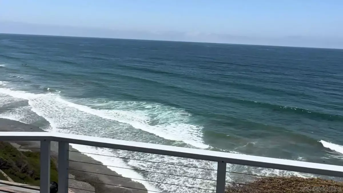 Encinitas, CA 92024,612 Neptune Ave