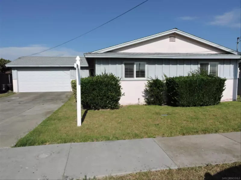 8161 Braddock Pl, San Diego, CA 92114