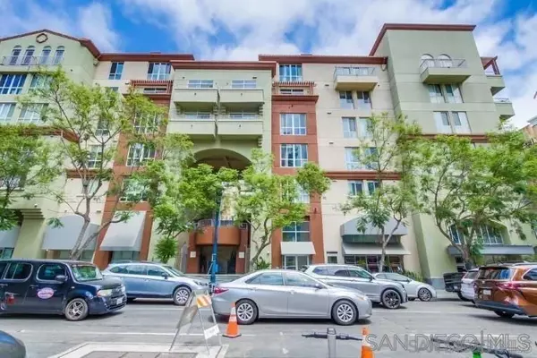 San Diego, CA 92101,1501 Front St #326