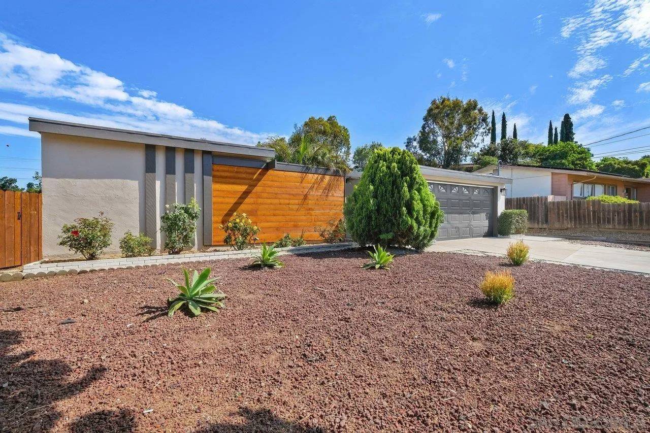 8212 Kaplan Drive, San Diego, CA 92123