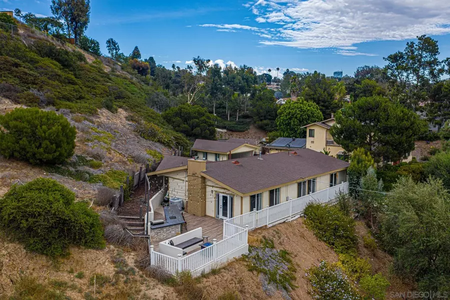 209 Camino Elevado, Bonita, CA 91902