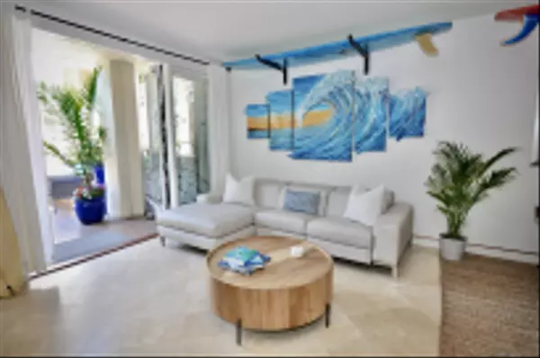 La Jolla, CA 92037,5410 La Jolla Blvd. #A111