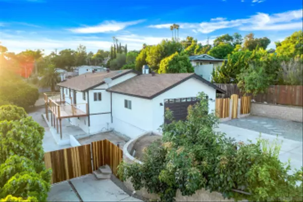 Vista, CA 92083,252 Plumosa Ave