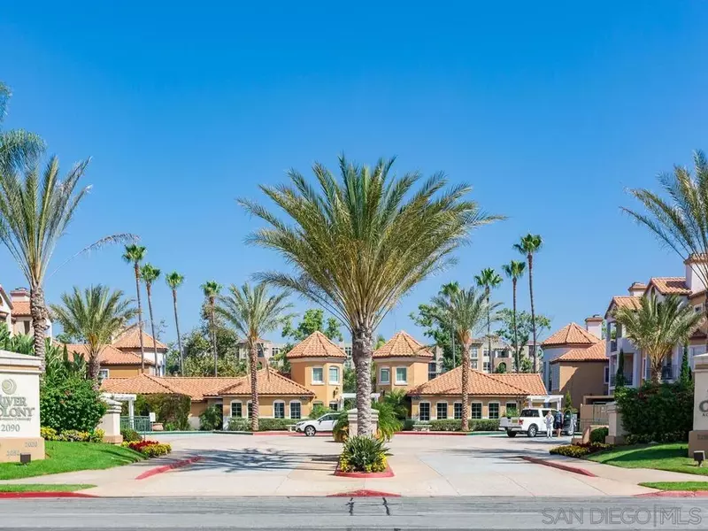 1950 Camino de la Reina #1-203, San Diego, CA 92108