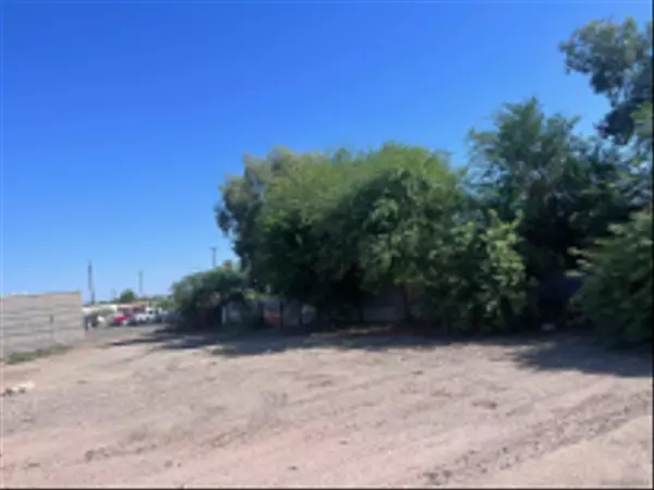 Brawley, CA 92227,965 E G Street #9