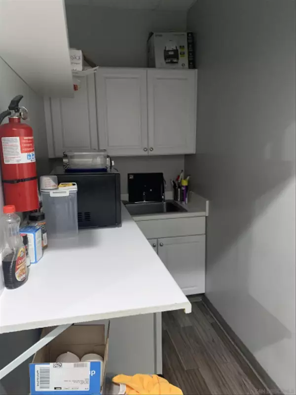 San Diego, CA 92121,7360 Trade Street