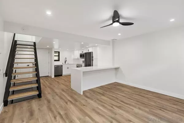 San Diego, CA 92107,3974 Voltaire St