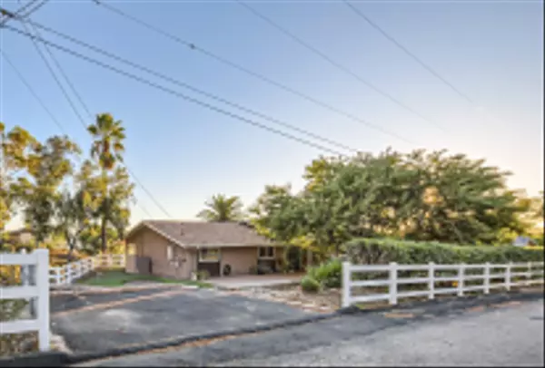 Alpine, CA 91901,3265 Zumbrota Rd