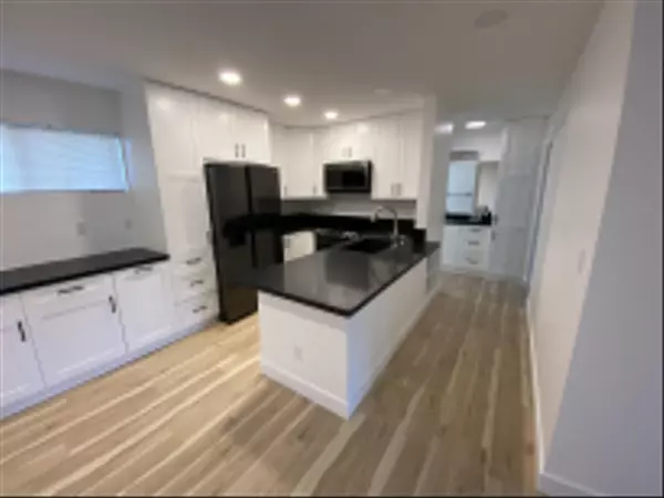 San Diego, CA 92109,2605 Pico Pl #116