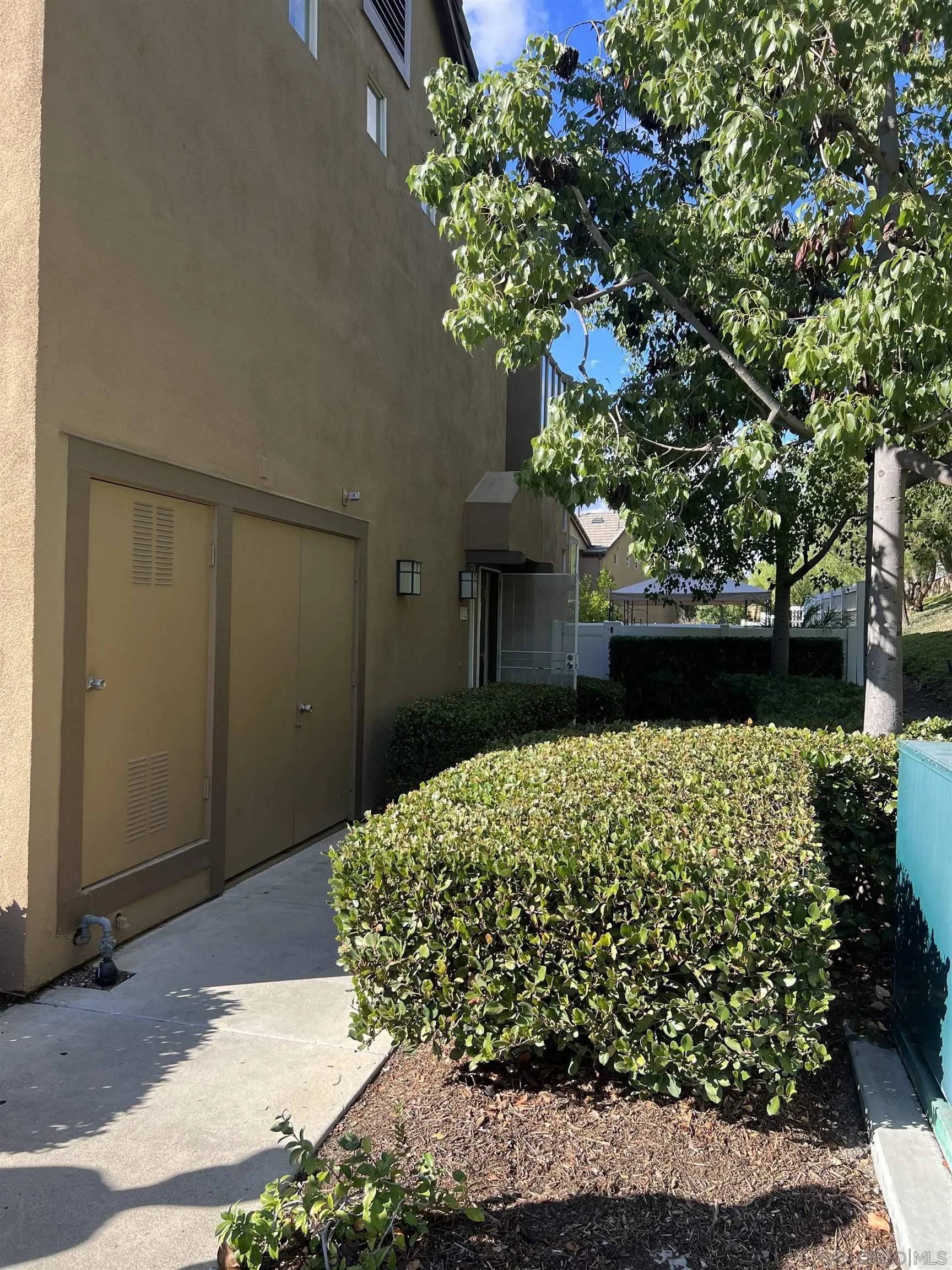 Anaheim, CA 92808,1012 S Country Glen Way
