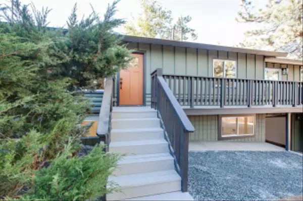 Julian, CA 92036,878 Manzanita Drive