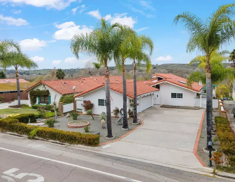 31162 Old River Rd, Bonsall, CA 92003