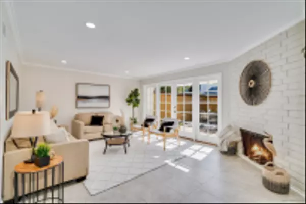 20 Gingertree Ln, Coronado, CA 92118