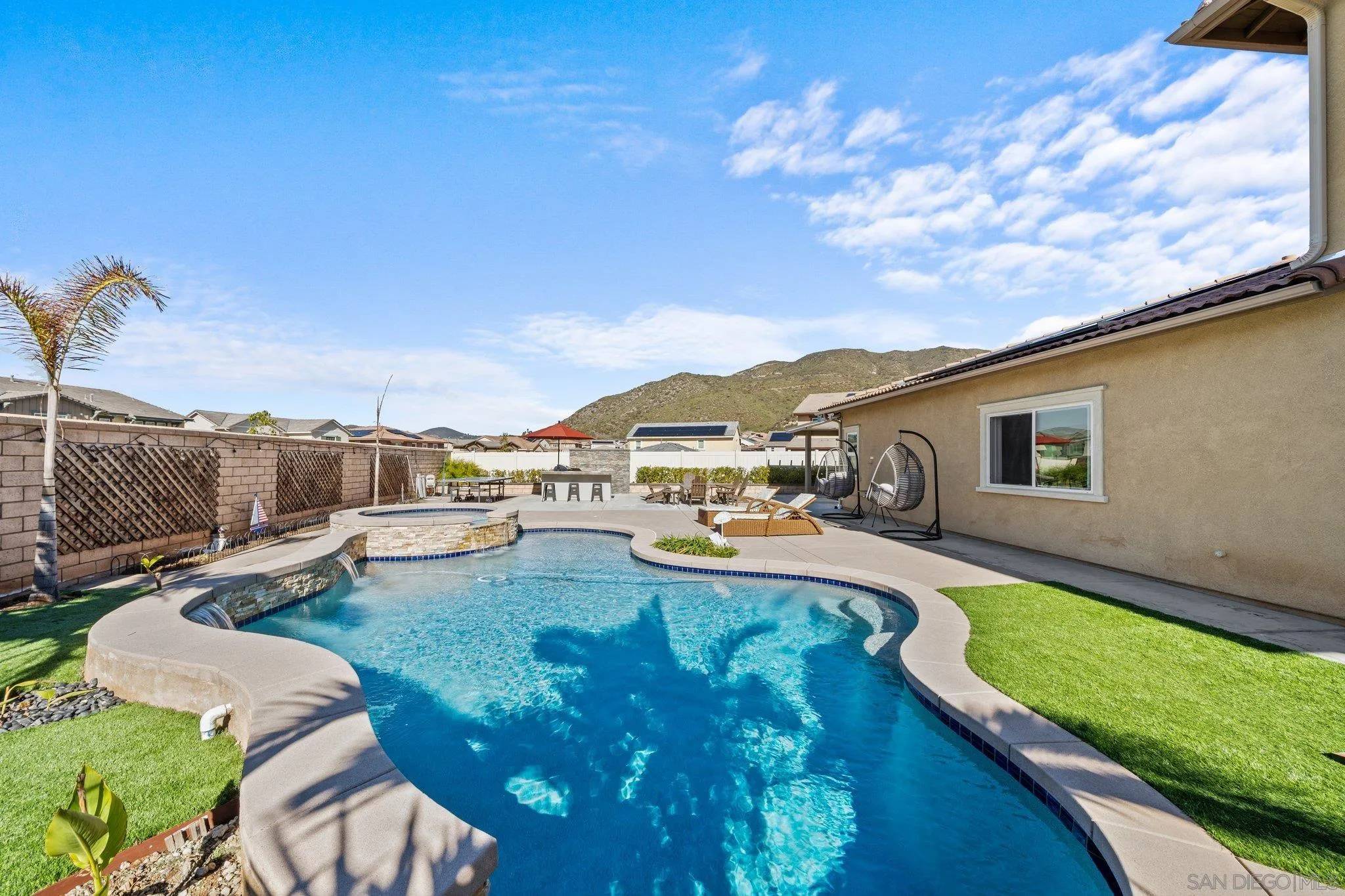 Fallbrook, CA 92028,35778 Esperia Way