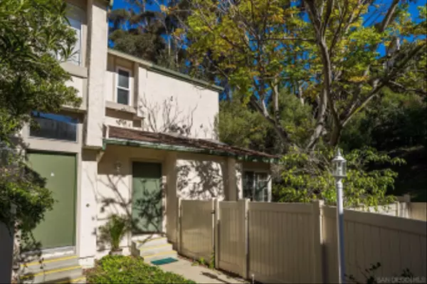 La Jolla, CA 92037,8767 Gilman Dr
