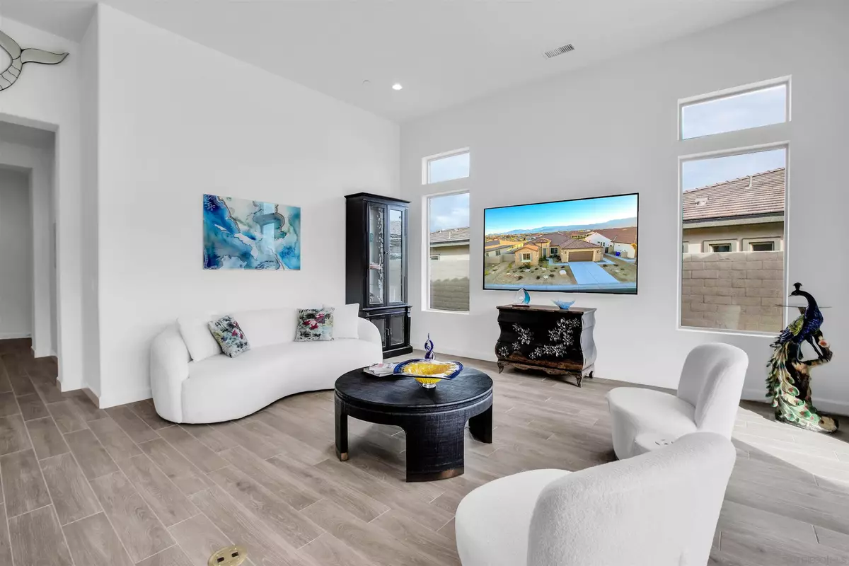 Rancho Mirage, CA 92270,31 Chablis