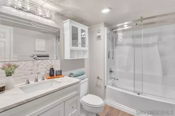 San Diego, CA 92101,1333 8th Ave #303
