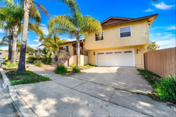 6373 Calle Pavana, San Diego, CA 92139