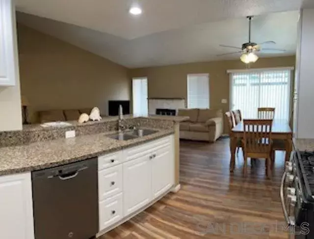 San Jacinto, CA 92583,1431 Monroe Cir