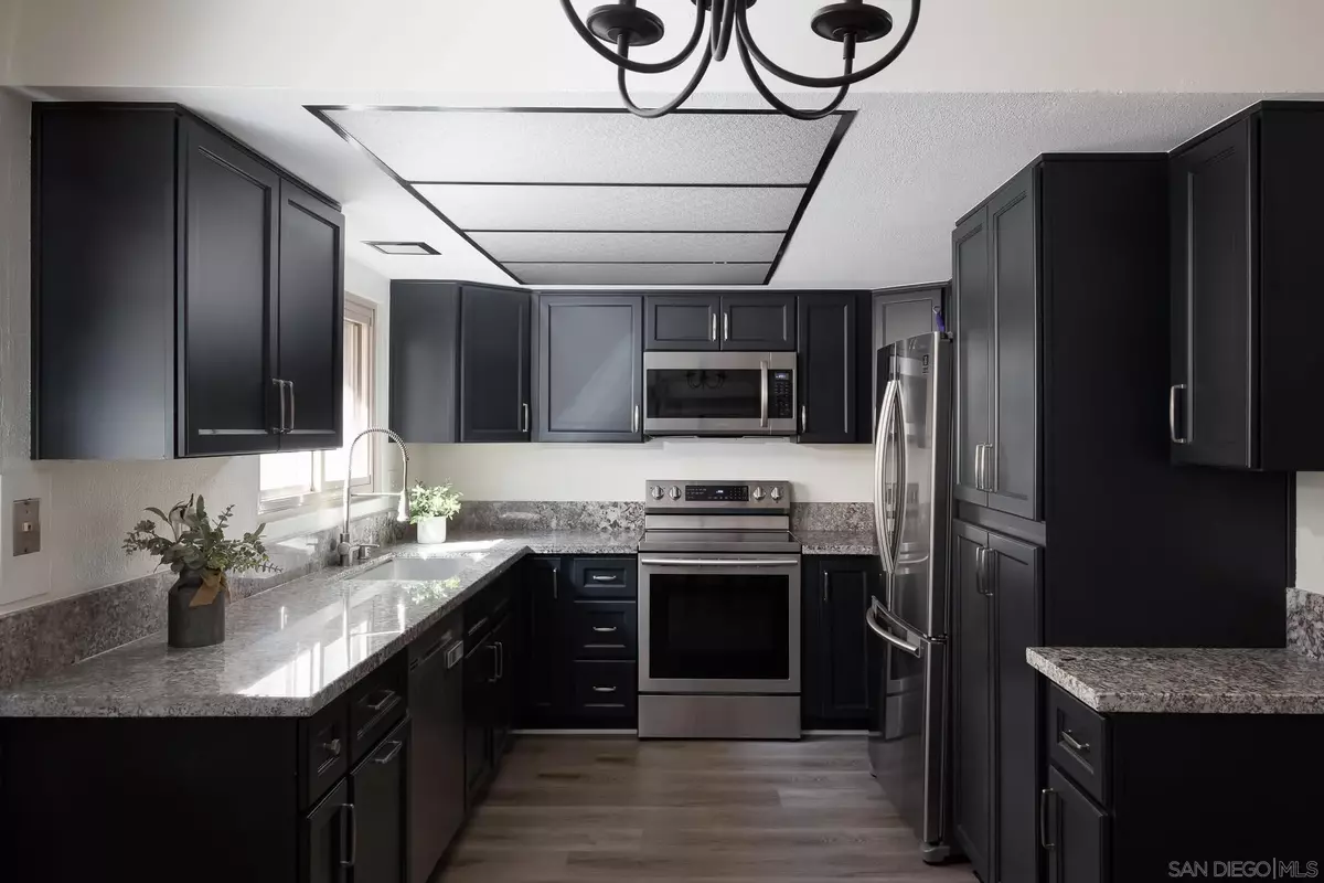 San Diego, CA 92110,2676 Worden St #53