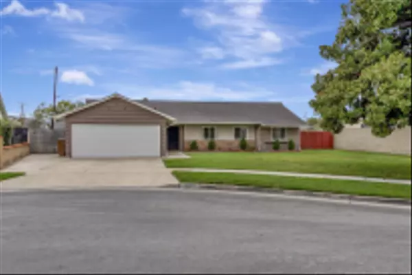 1617 S Bettes Pl, Anaheim, CA 92804