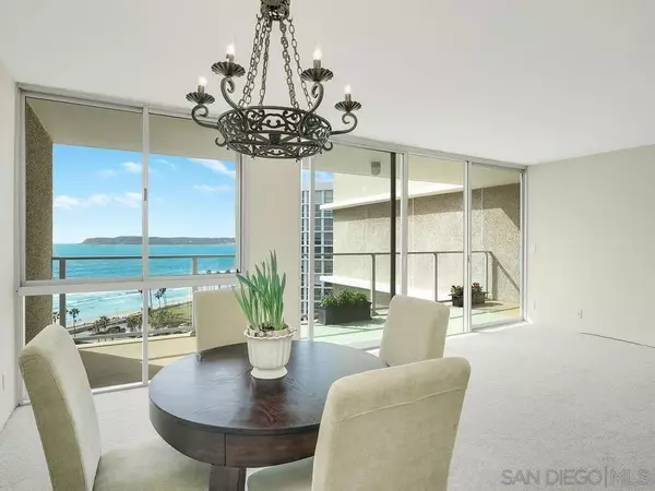 1820 Avenida del Mundo #1210, Coronado, CA 92118