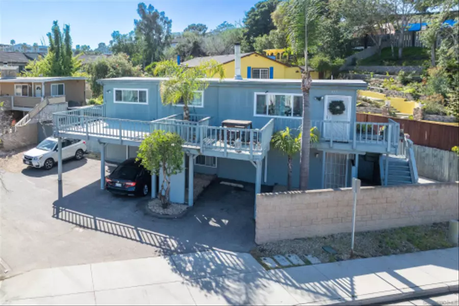 855-857 Stevens Ave, Solana Beach, CA 92075