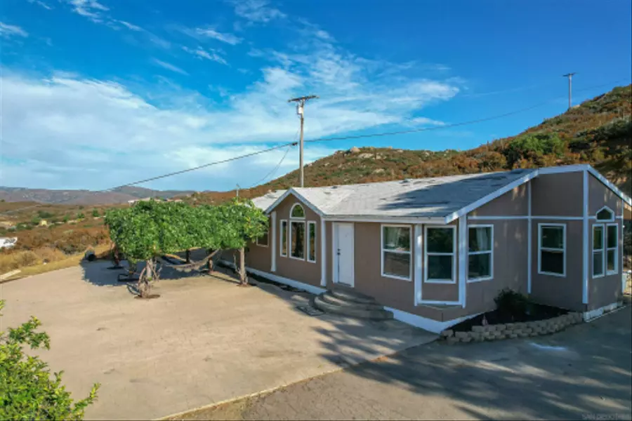 5631 Alpine Blvd, Alpine, CA 91901